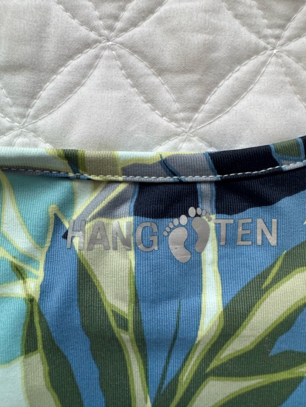 Hang Ten Long Sleeve Leaf Print Sun Protect Rash Guard Swim Top Blue Green Sz M - Picture 15 of 15